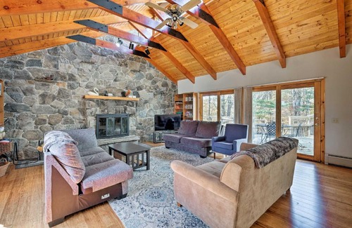 Wilmington House | Wilmington Home with Game Room and Scenic Deck!