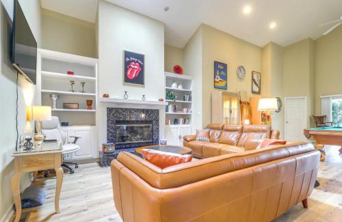 North Carolina Coast House | Wilmington Home with Sunroom and Private Deck!