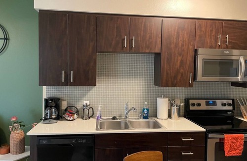 Miracle Mile Apartment | Wilshire Charm: Modern 1BR1BA Apartment