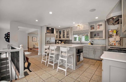Fayetteville House | Wilson Park Spa home, sauna and walking trails