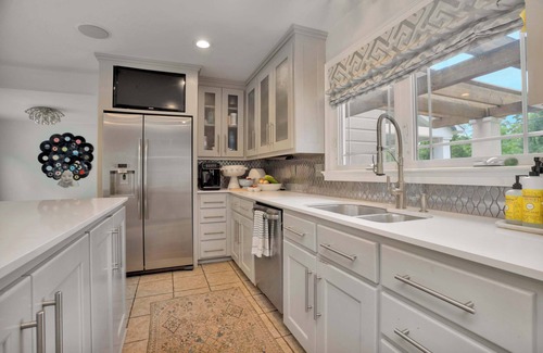 Fayetteville House | Wilson Park Spa home, sauna and walking trails