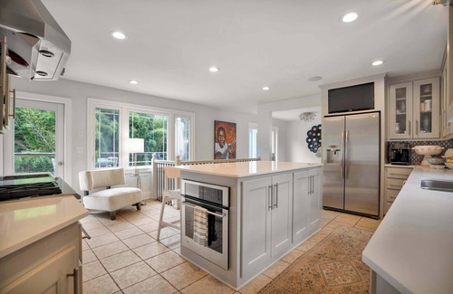 Fayetteville House | Wilson Park Spa home, sauna and walking trails