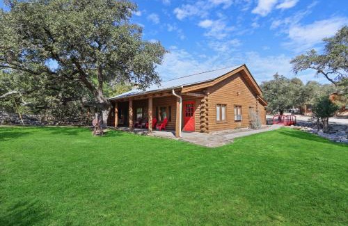 Wimberley House | Wimberley Log Cabins Resort and Suites- Unit 4