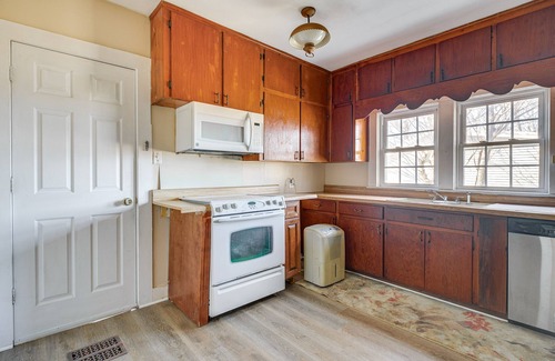 Winchester House | Winchester Home w/ Large Yard: Near Tims Ford Lake