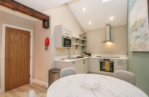 Kendal Cottage | WINDERMERE, pet friendly, character holiday cottage in Kendal
