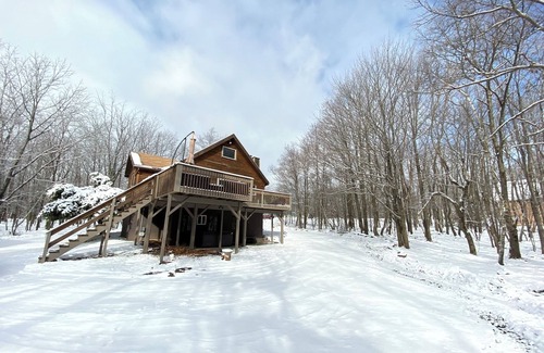 Albrightsville Ski Chalet | Winding Way Chalet.