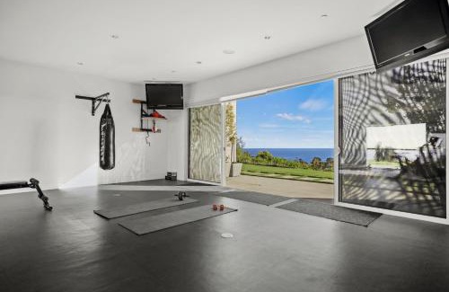 Central Malibu Villa | Winding Way