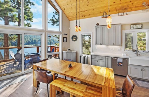Boulder Bay Cabin | Window Wonderland by Destination Big Bear : Custom Luxury Built Near the Lake! Breathtaking Lake Views! Gameroom! Hot Tub!