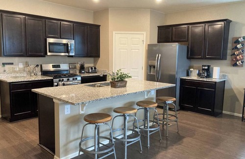 Windsor House | Windshire Retreat | Pool, Garage & Pet-Friendly