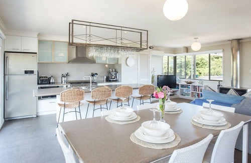 Waterhouse House | WindSong Beach House