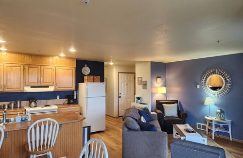 Ocean Shores House | Windsong # 6 Beautiful condo with partial ocean view