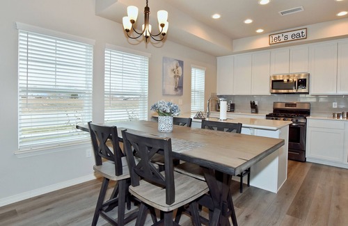 Windsor House | Windsor Grand Retreat Townhouse - Dogs Allowed