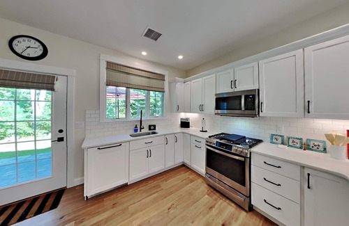 Kennebunk Cottage | Windswept Ideal for nature & beach lovers, 2 pools and amenities