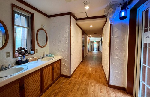Yamanakako House | Windy Hill