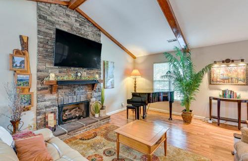 Lexington House | Wine and BBQ Trail Fun Home with Hot Tub in Lexington