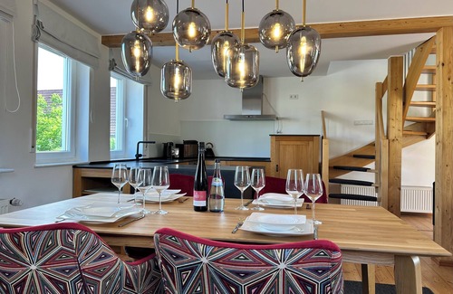 Arzheim House | Wine and forest, cozy vacation home with outdoor sauna and a big garden