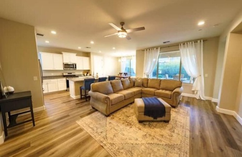 Clarkdale House | Wine Country, Clarkdale Luxury Full House Near Sedona with Parking