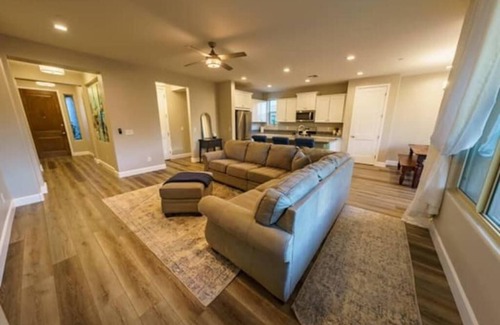 Clarkdale House | Wine Country, Clarkdale Luxury Full House Near Sedona with Parking