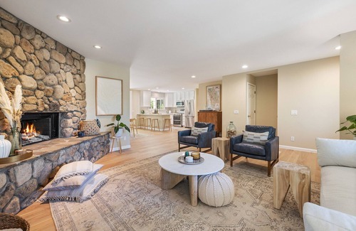 Calistoga House | Wine Country Retreat with Vineyard Views