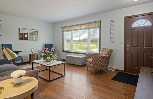 Fennville House | Wine Down Cottage - Near Wineries, Large Backyard