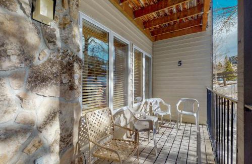 Silvercreek Hotel | Wine Down in Granby