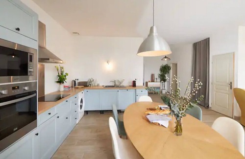 Sorgues House | Winegrower's house in the heart of the vineyards