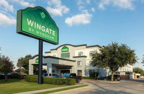 Las Colinas Hotel | Wingate by Wyndham - DFW North