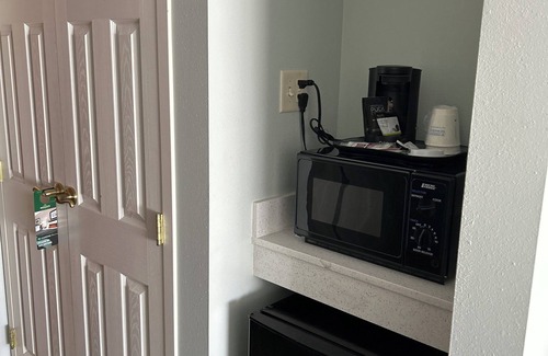 Ashwaubenon Hotel | Wingate by Wyndham Green Bay/Airport