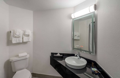 Horn Lake Hotel | Wingate by Wyndham Horn Lake Southaven