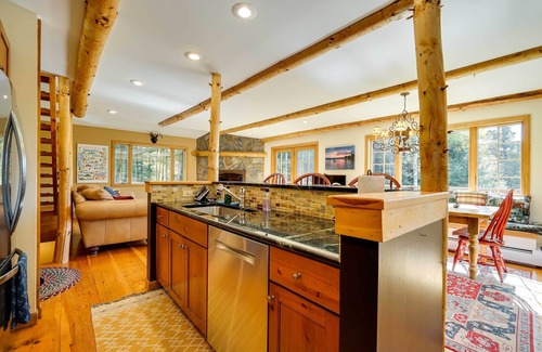 Winhall House | Winhall Home w/Deck + Views, 6 Mi to Ski Slopes!