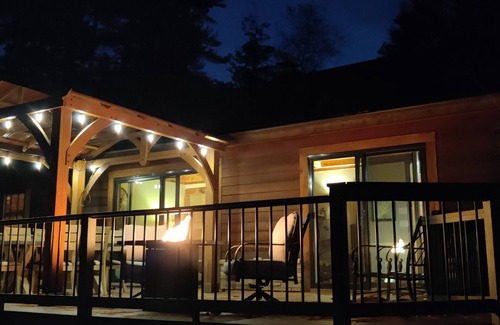 Meredith House | Winnipesaukee lakefront home. Close to ski resorts, dining, shopping, spas!