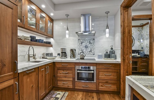 Empire Pass Condo | Winter Getaways Available! Ski Deer Valley! Lovely Ski Condo, Silver Strike #201, Amenity access