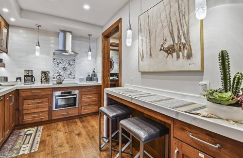 Empire Pass Condo | Winter Getaways Available! Ski Deer Valley! Lovely Ski Condo, Silver Strike #201, Amenity access