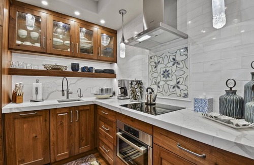 Empire Pass Condo | Winter Getaways Available! Ski Deer Valley! Lovely Ski Condo, Silver Strike #201, Amenity access