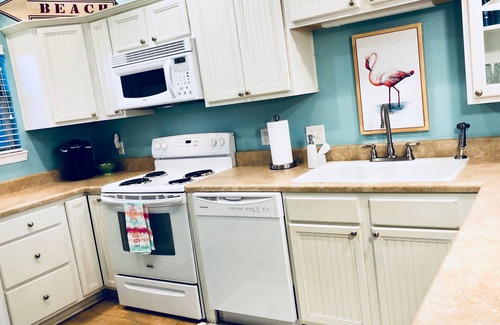 Pensacola Beach Condo | Winter Lease Available now.🏖️☀️