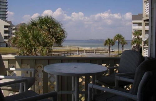 Pensacola Beach Condo | Winter Lease Available now.🏖️☀️