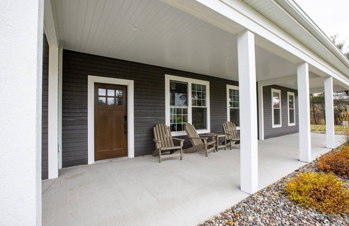 Manitowish Waters Cabin | Winter Oasis W/Prime Location & Lots of Space!