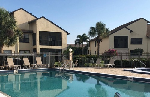 Cypress Lake Condo | Winter Paradise in Ft. Myers