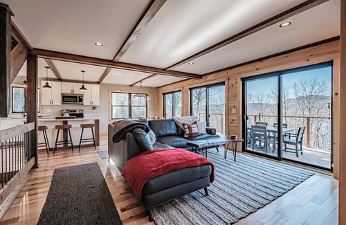 Greenwood Ski Chalet | WINTER SEASONAL 24/25! All-inclusive pricing!