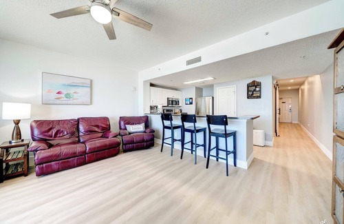Long Beach Condo | Winter special 5%-10% off weekly: RESERVED PARKING and free beach chairs T1-305