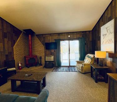 Bessemer Villa | Winter Vacation Get Away I Alpen Villas at Powderhorn Mountain