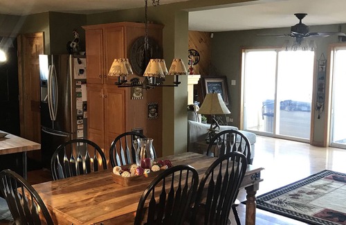 Pittsburg Cabin | WINTERFELL-NH *BEST OF NH* GORGEOUS LAKE & MOUNTAIN VIEWS, NEVER PP ADDS