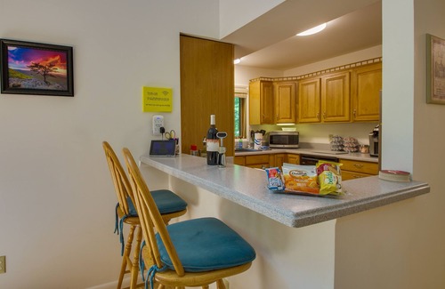 Chestnut Springs House | Wintergreen Resort Home with Deck + Fire Pit!