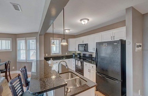 Banner Elk Condo | Wintergreens R1612- Mountain Condo, Mountain View, Gated Resort, Indoor/Outdoor Pools and Hot T.