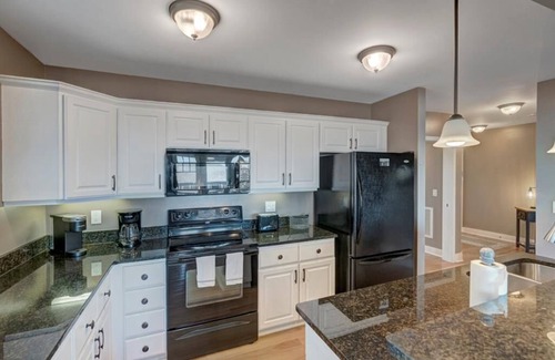 Banner Elk Condo | Wintergreens R1612- Mountain Condo, Mountain View, Gated Resort, Indoor/Outdoor Pools and Hot T.