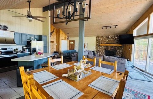 Winter Park Highlands House | WinterPark Chalet-3br/2ba. 2decks/hottub/mtn views. Skiing/Hiking/Biking nearby.