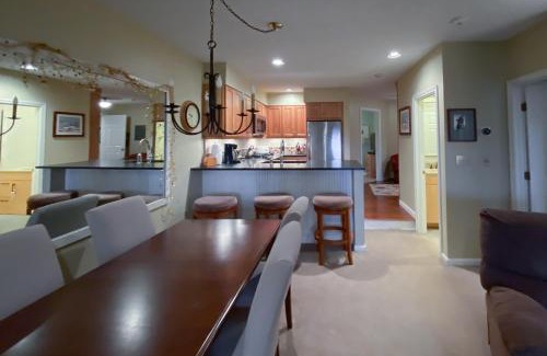 Ludlow Apartment | Winterplace Condos K