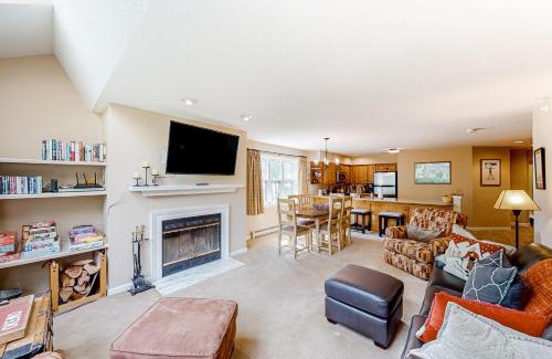 Ludlow Apartment | Winterplace Q206