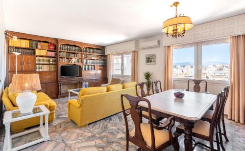 Centro Apartment | WintowinRentals Céntrico y Luminoso Apartamento en el Corazón de Málaga
