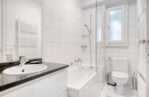 Wipkingen Apartment | Wipkingen 3.5 Room w/ Storage & W/D, 2 mins to Mkt